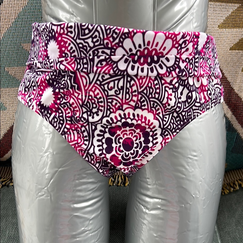 Floral Patterned bikini bottom